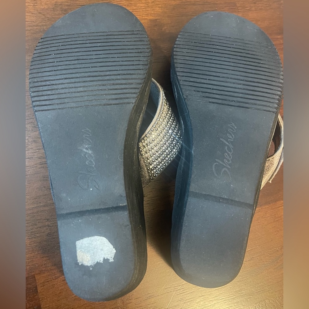 Skechers Platform Rhinestone Flip Flops Sz 10 - Picture 6 of 6